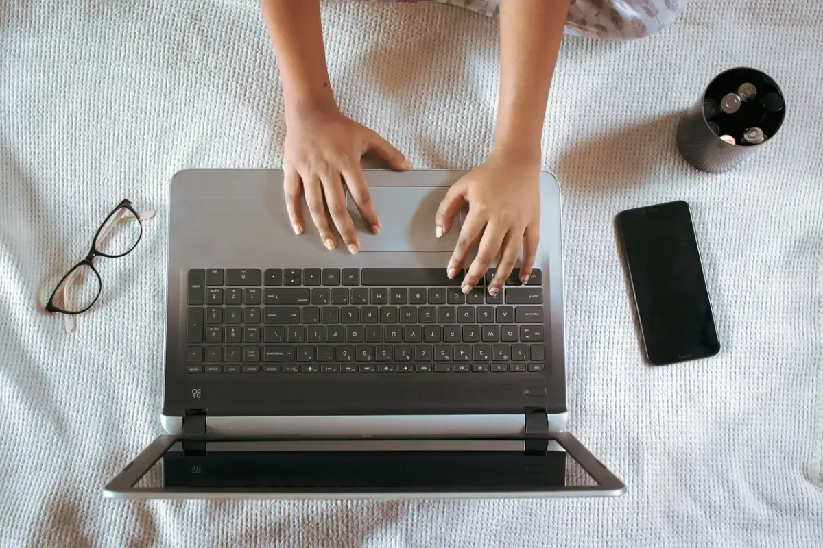 Porte-badge durable et résistant pour une utilisation quotidienne.